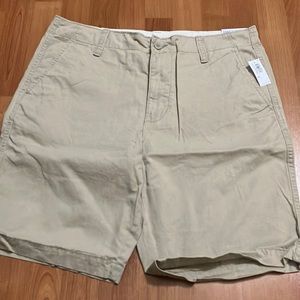 Men’s Khaki shorts